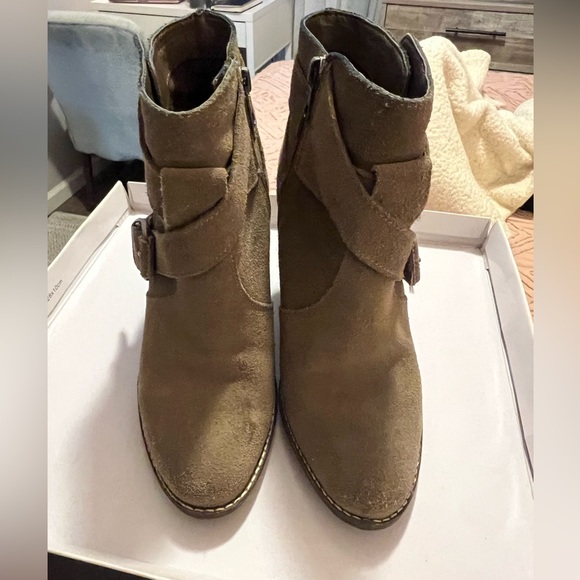 Booties - Picture 2 of 4